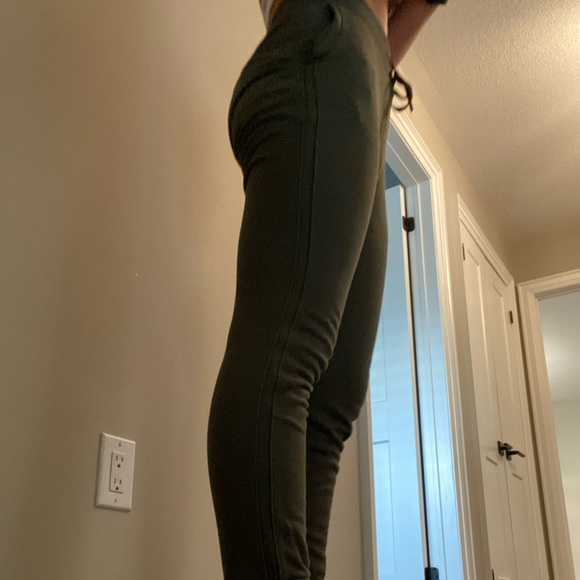 Joggers - Picture 3 of 3